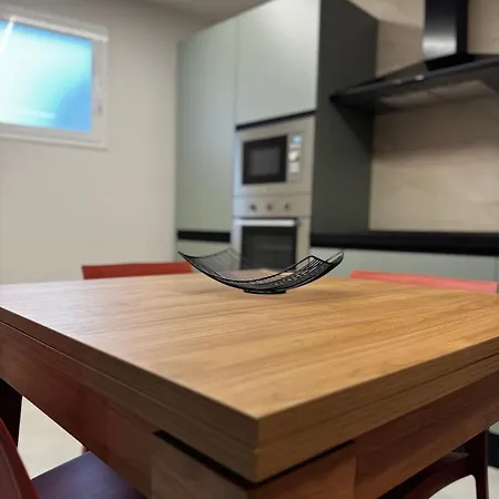 Davs Per 4 A Con Wifi Self Check In Апартаменты